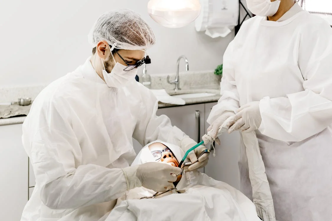 Chirurg stomatolog w Wieliczce: Ekspert w dziedzinie zdrowia jamy ustnej